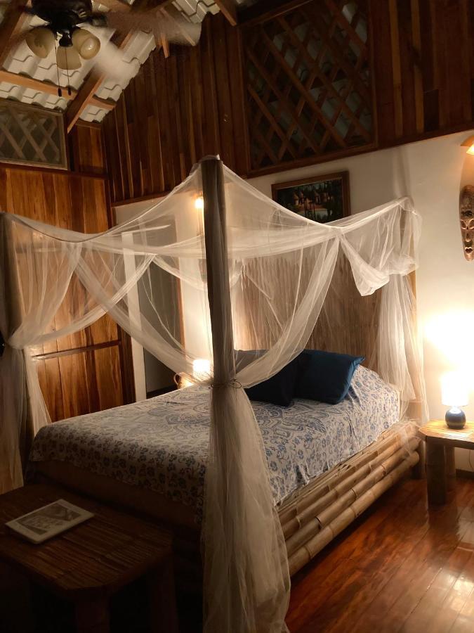 Coral Hill Bungalows Cahuita Ngoại thất bức ảnh