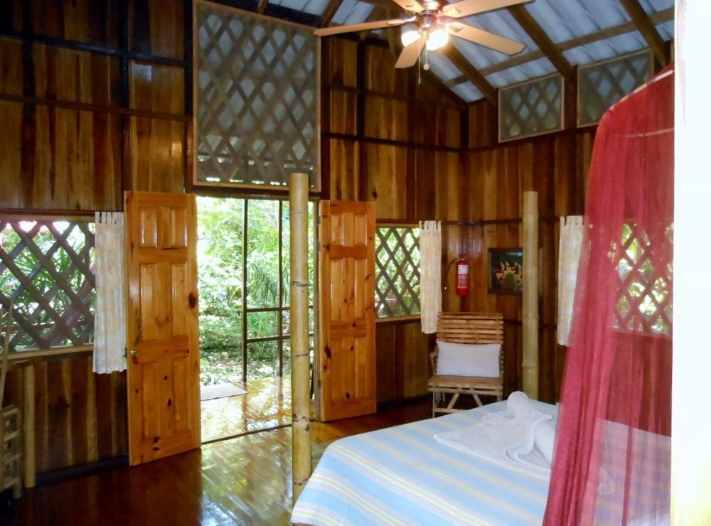 Coral Hill Bungalows Cahuita Ngoại thất bức ảnh
