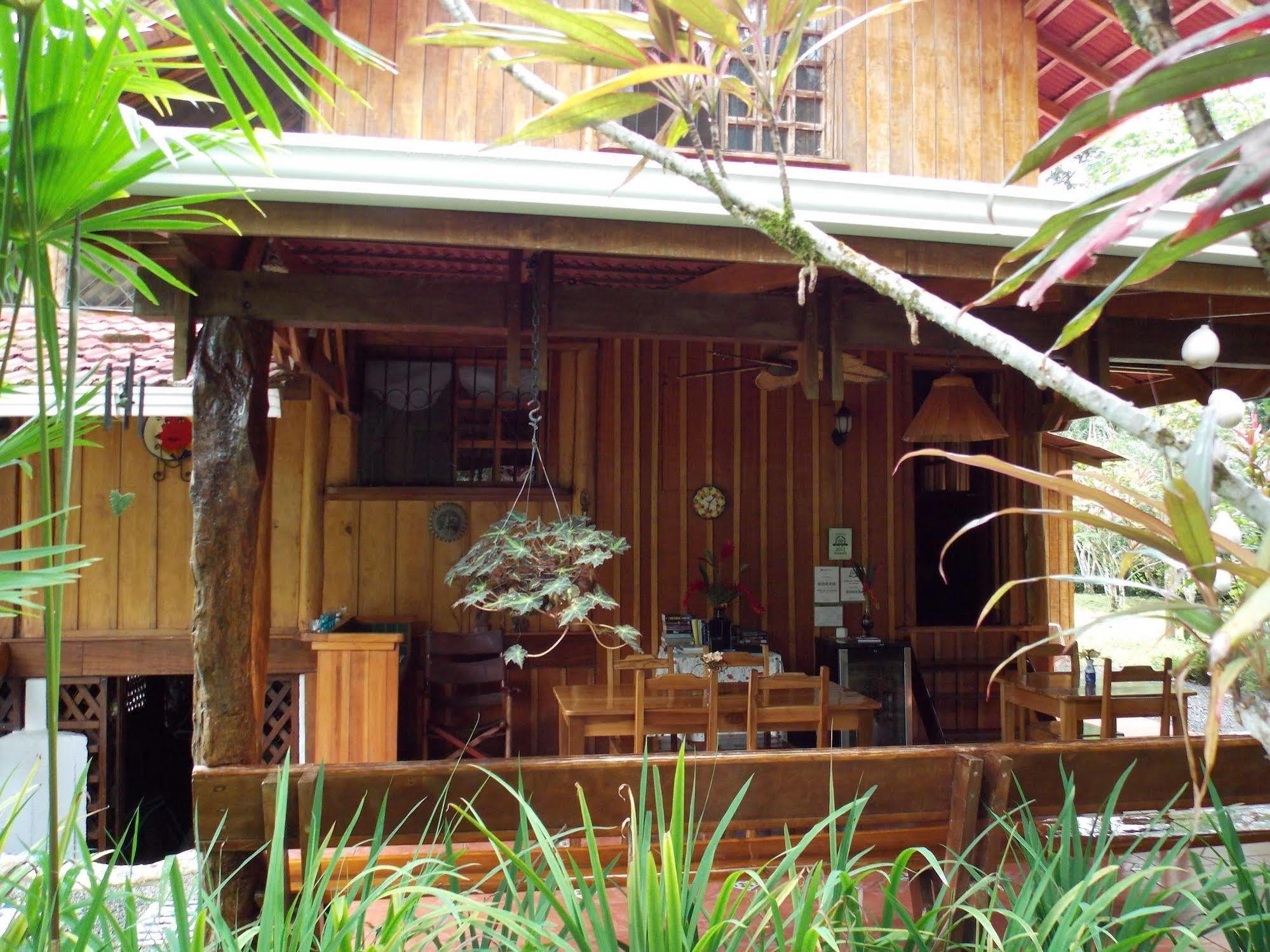 Coral Hill Bungalows Cahuita Ngoại thất bức ảnh